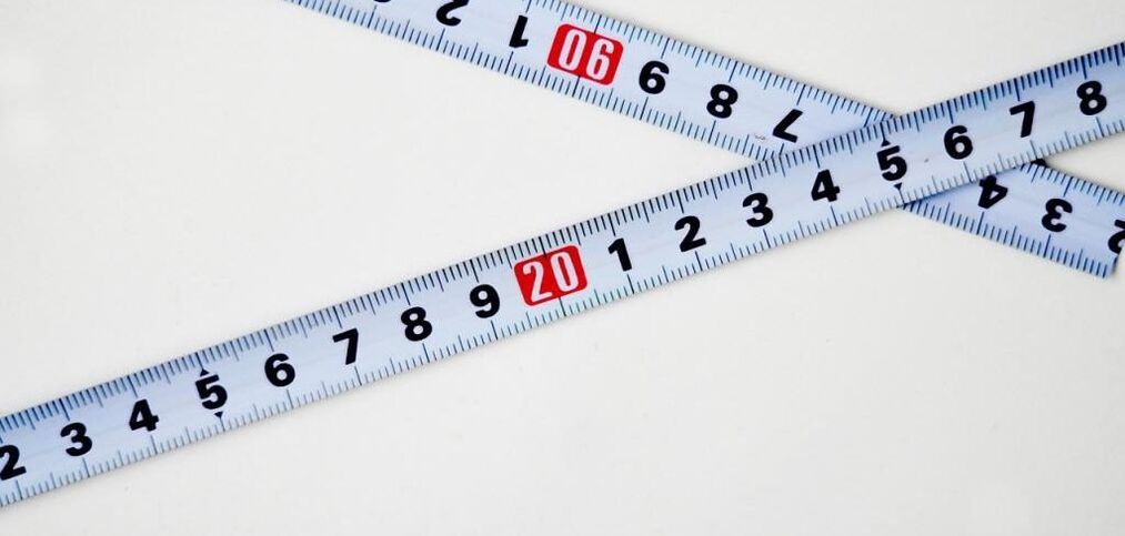 Centímetros para medir o pene dun adolescente antes da ampliación